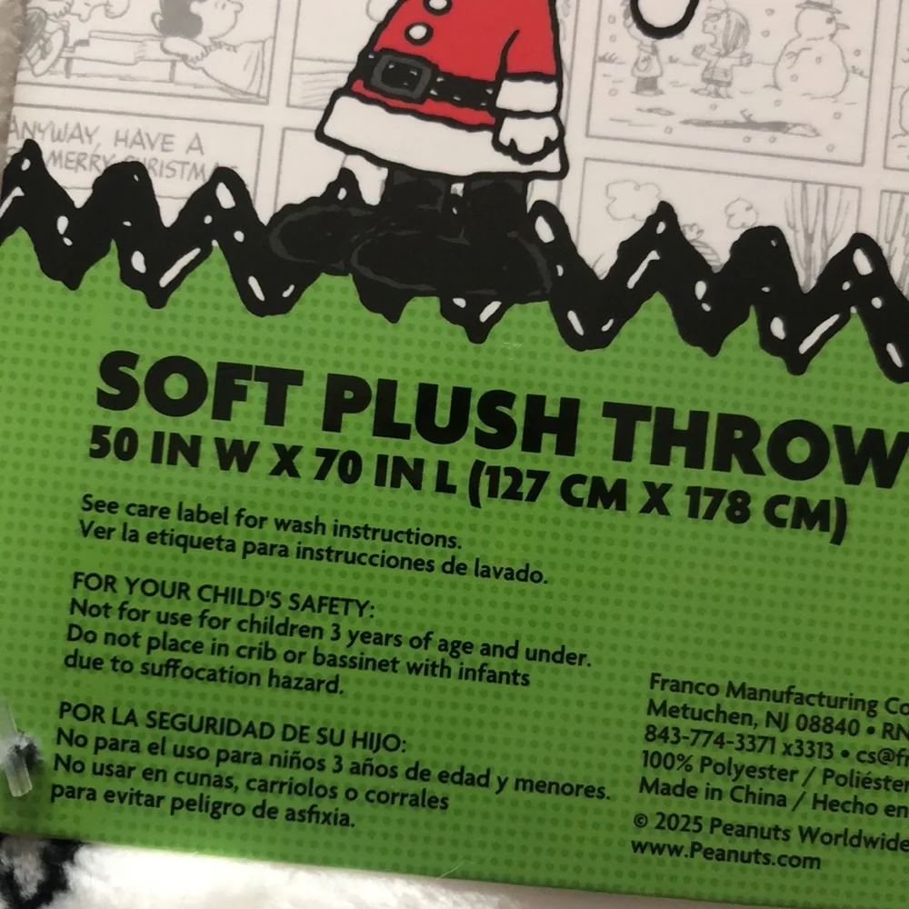 Peanuts Snoopy Puffer Jacket Holiday Plush Blanket